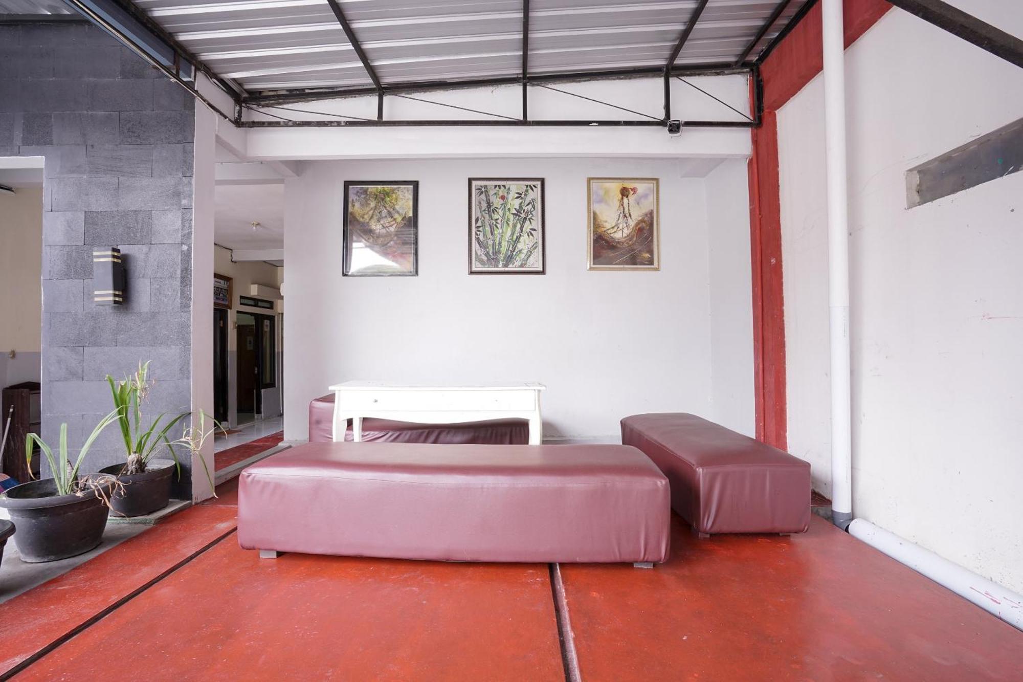 Hotel O Seturan Near Hartono Mall Yogyakarta Formerly Maleo Kostel Kejayan 외부 사진